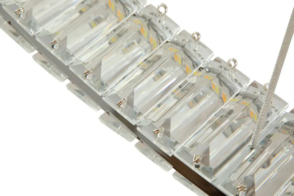 A00192 close up shot -5 white background.webp