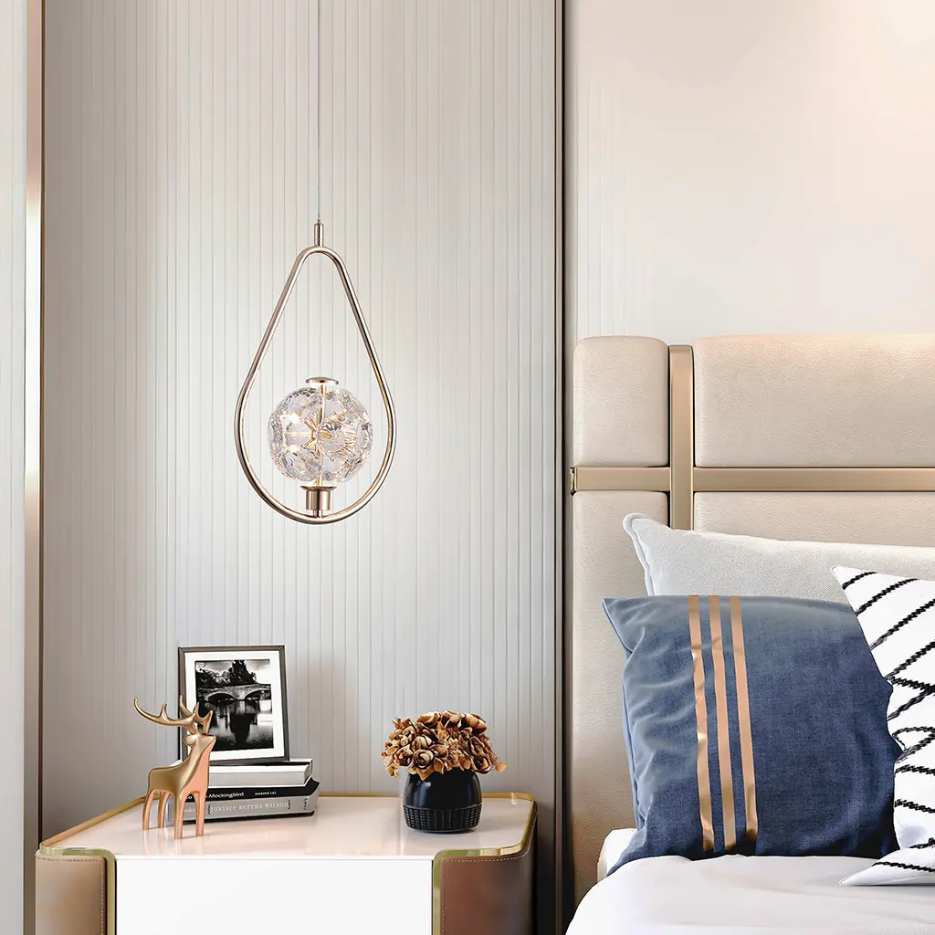 MARGOT 1 GOLD PENDANT